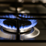 Gas europeo, inverno 2026: prezzi oltre 75 euro e stoccaggi sotto pressione